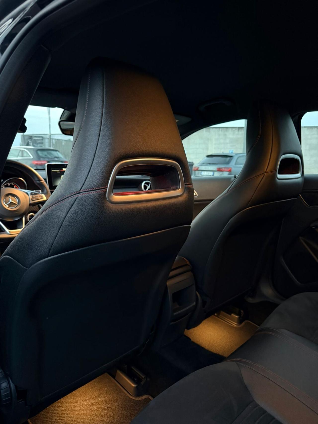 Mercedes-benz A 180d Automatic Premium AMG Pelle/Led