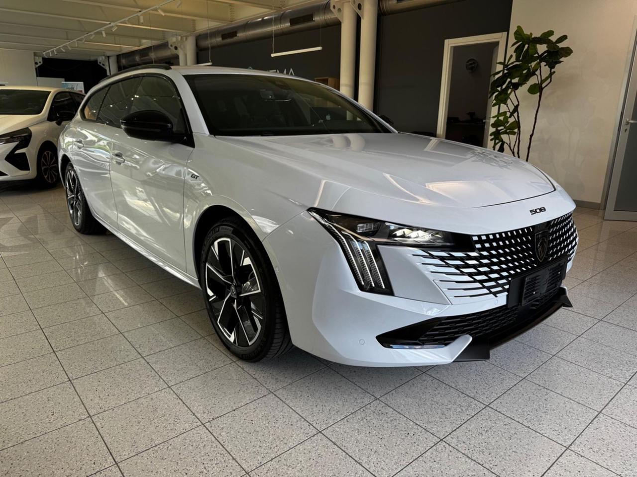 PEUGEOT 508 II 2023 SW BlueHDi 130 Stop&Start EAT8 SW GT