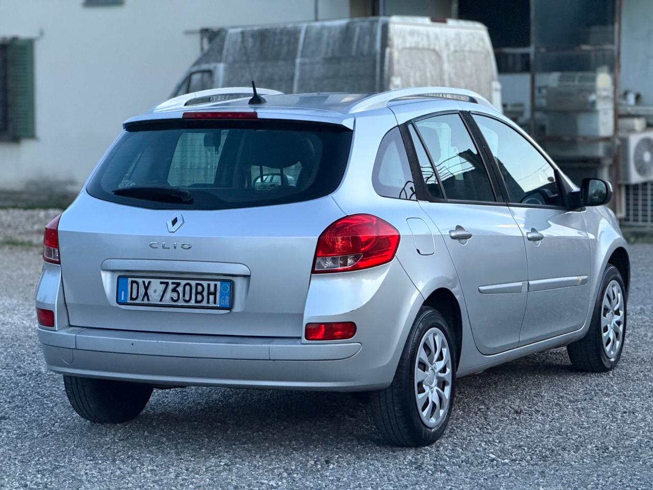 Renault Clio 1.2 16V SporTour Dynamique