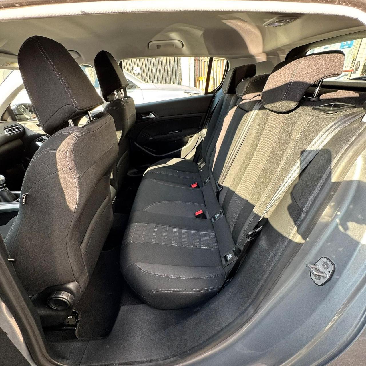 Peugeot 308 1.6 e-HDi 115 CV Stop&Start Allure