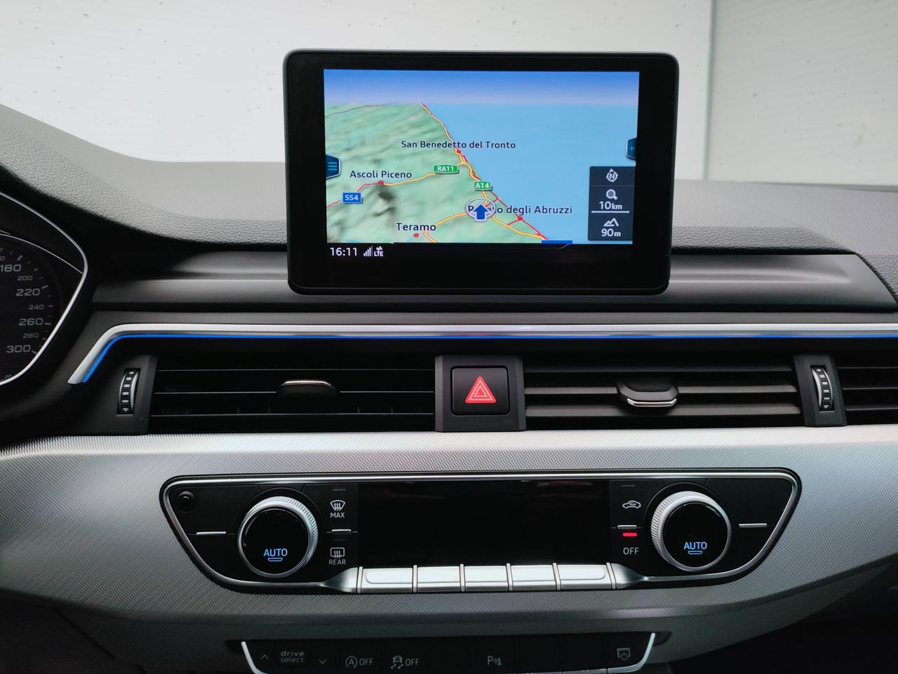 AUDI A5 II 2017 Coupe - A5 Coupe 40 2.0 tdi Business Sport quattro 190cv s-tronic