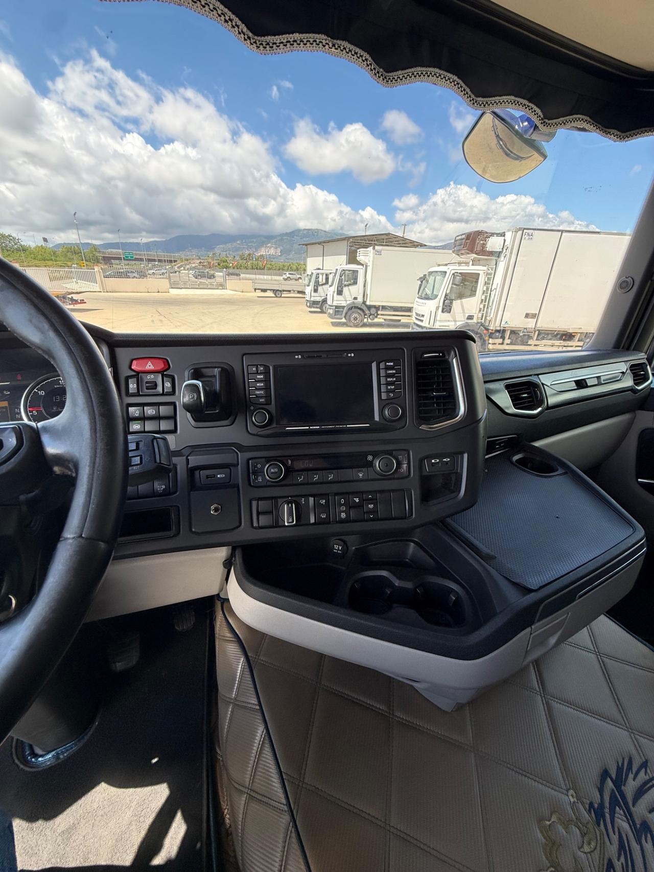 Scania R500