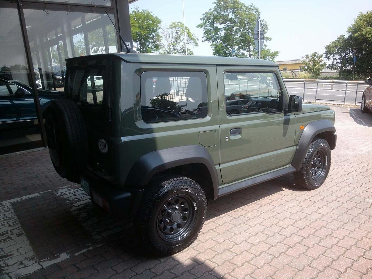 Suzuki Jimny 1.5 5MT PRO (N1)