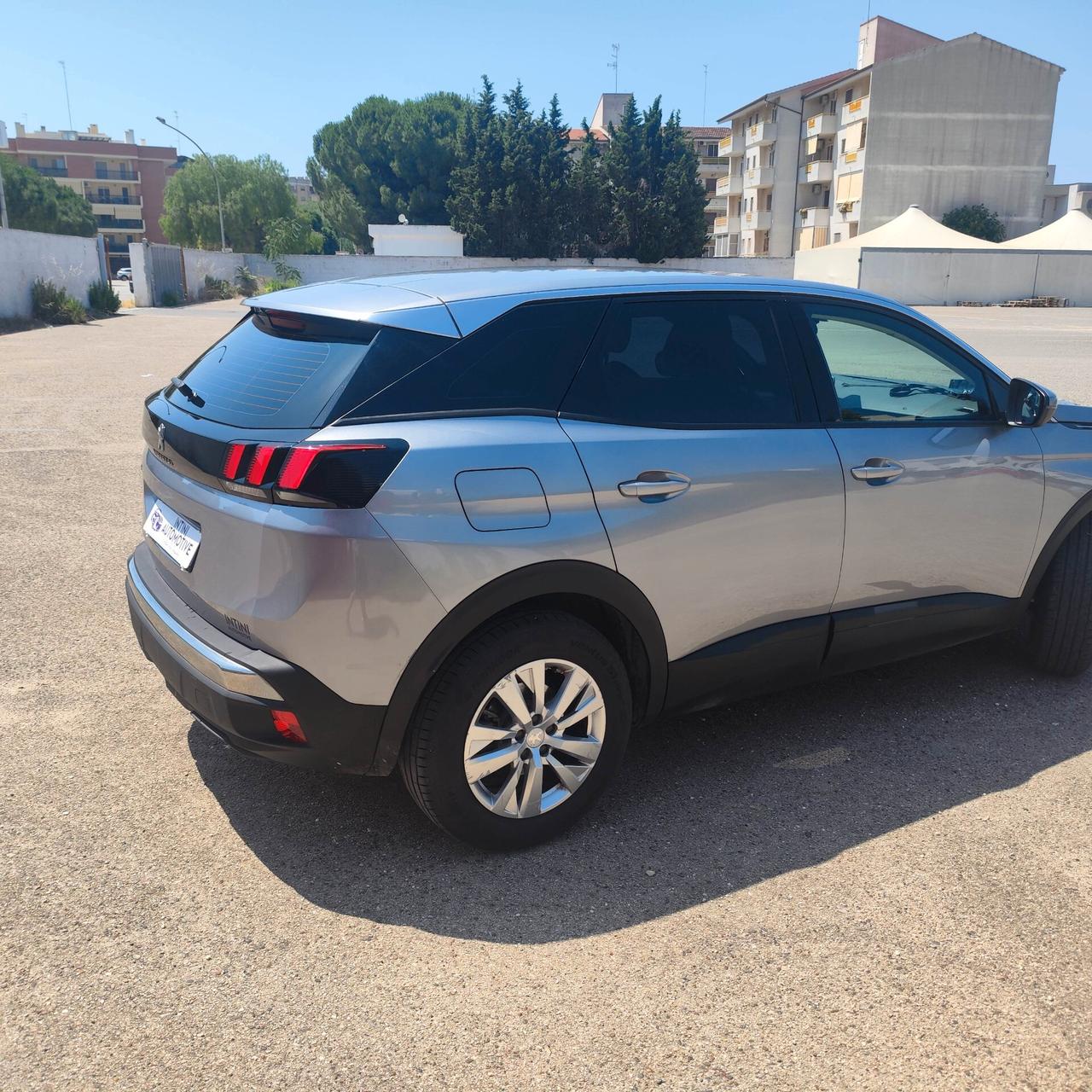 Peugeot 3008 BlueHDi 130 S&S EAT8 (12 mesi di garanzia)