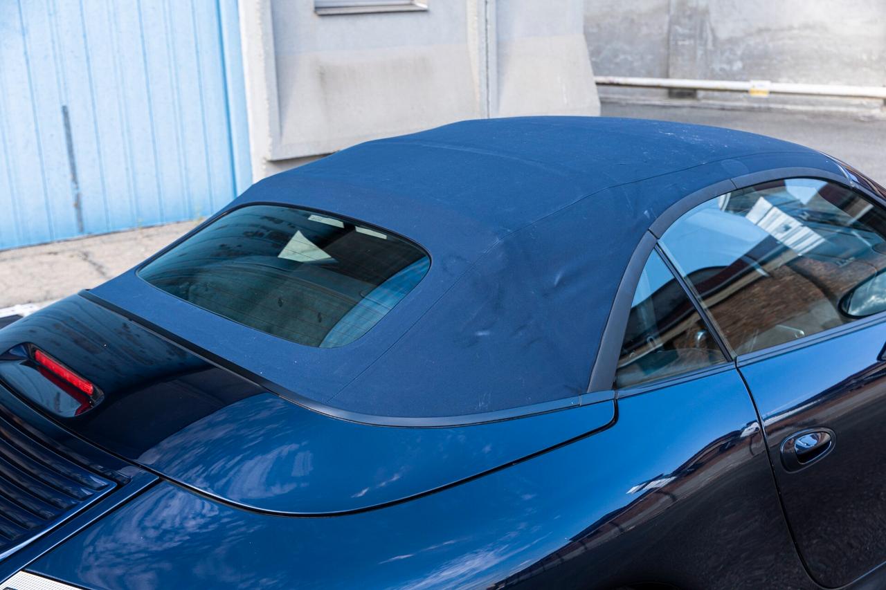 Porsche 911 Carrera 4S cat Cabriolet