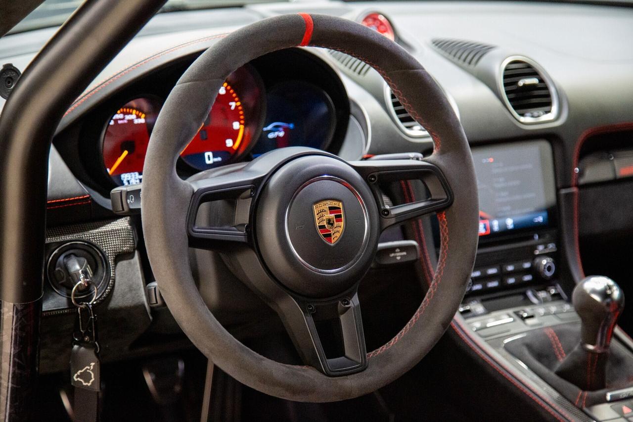 Porsche Cayman 718 GT4 Clubsport