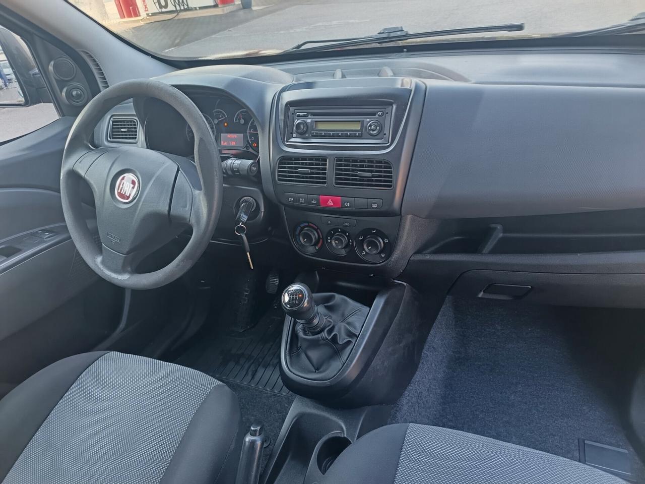 Fiat Doblò 1.4 T-Jet 16V Natural Power Gancio traino