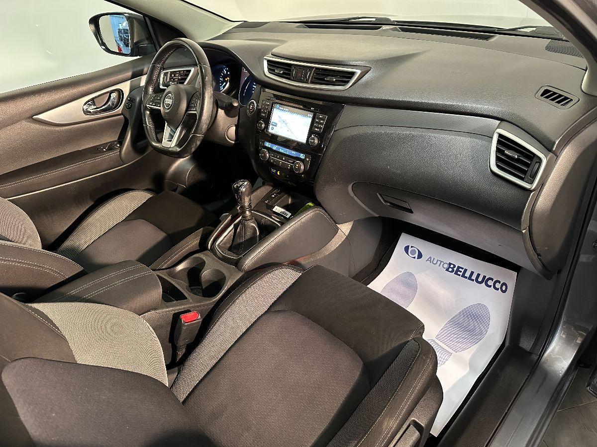 NISSAN Qashqai 1.5 dCi N-Connecta