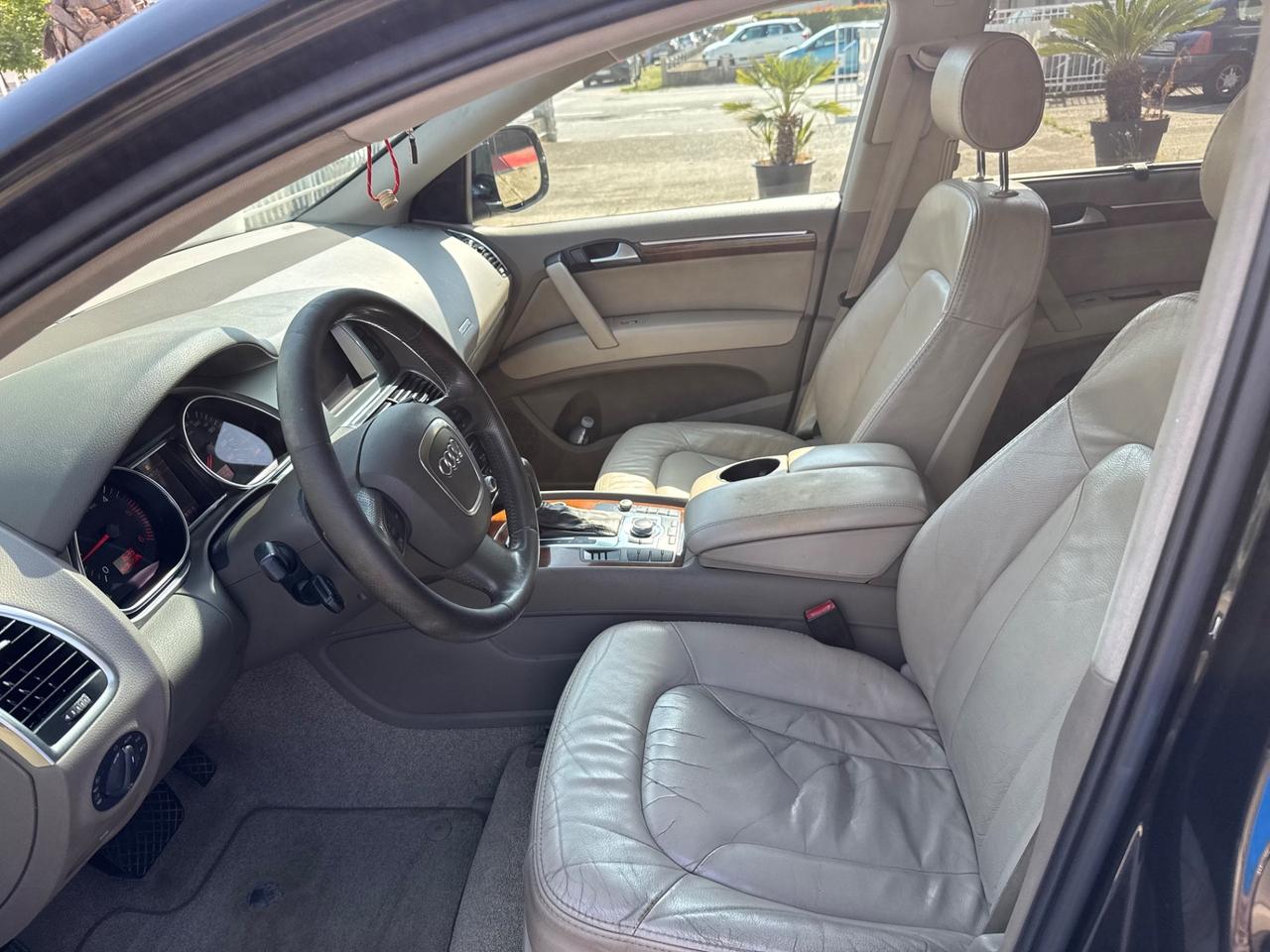 Audi Q7 3.0 V6 TDI 233CV QUATTRO 7 POSTI