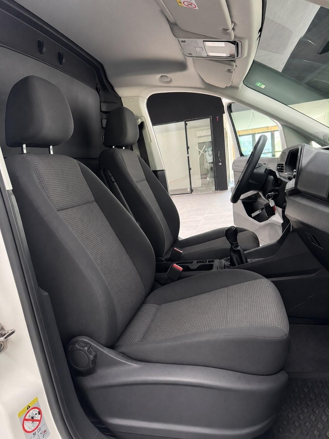 VOLKSWAGEN CADDY 2.0 TDI 28.000 KM PREZZO + IVA