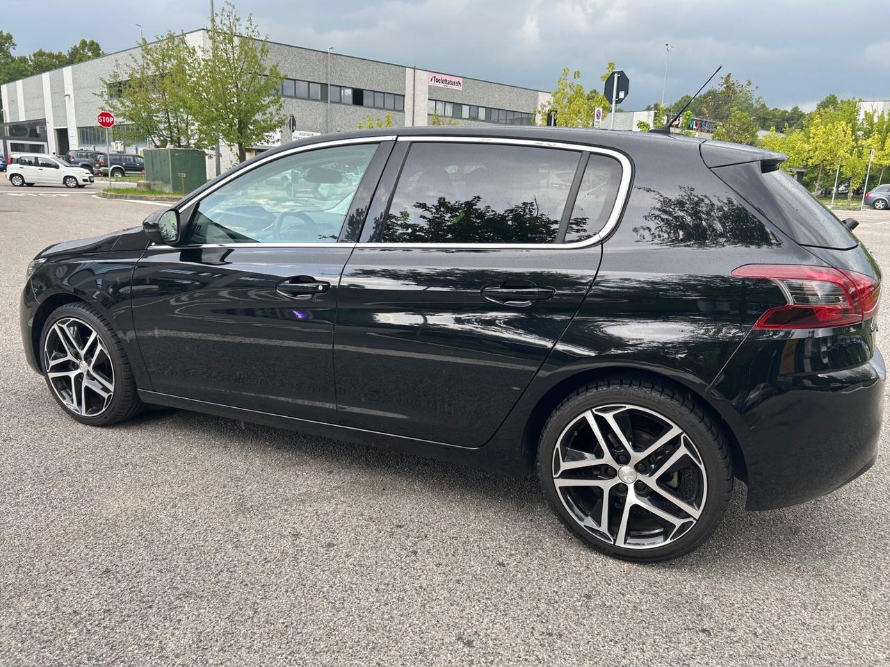 Peugeot 308 PureTech Turbo 130 S&S Allure* 73000 Km *