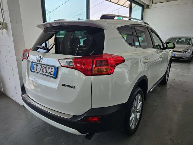 Toyota RAV 4 Rav4 IV 2013 Rav4 2.2 d-cat Lounge White Edition 4wd 150cv auto