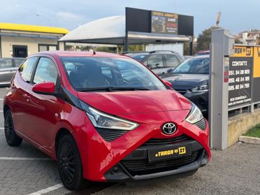 Toyota Aygo Connect 1.0 5 porte x-play + GARANTITA