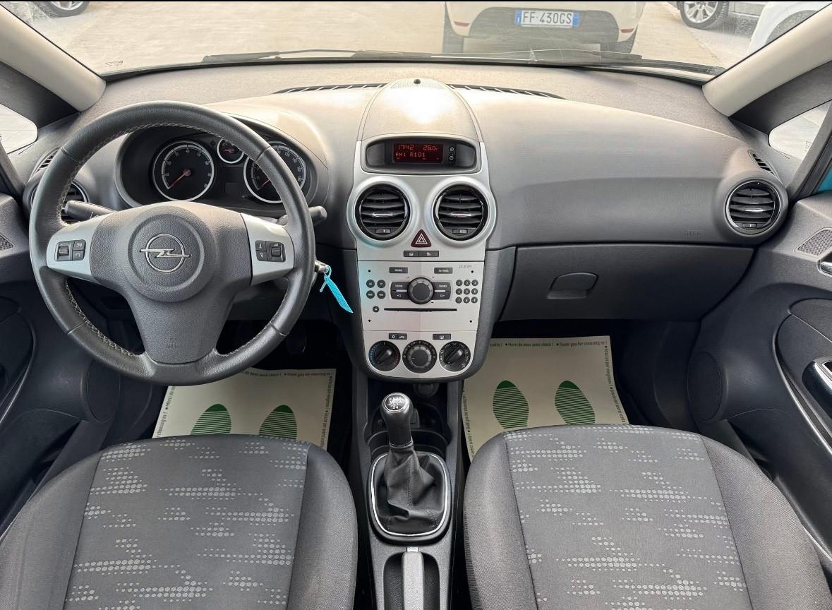 Opel Corsa 1.2 5 porte Club