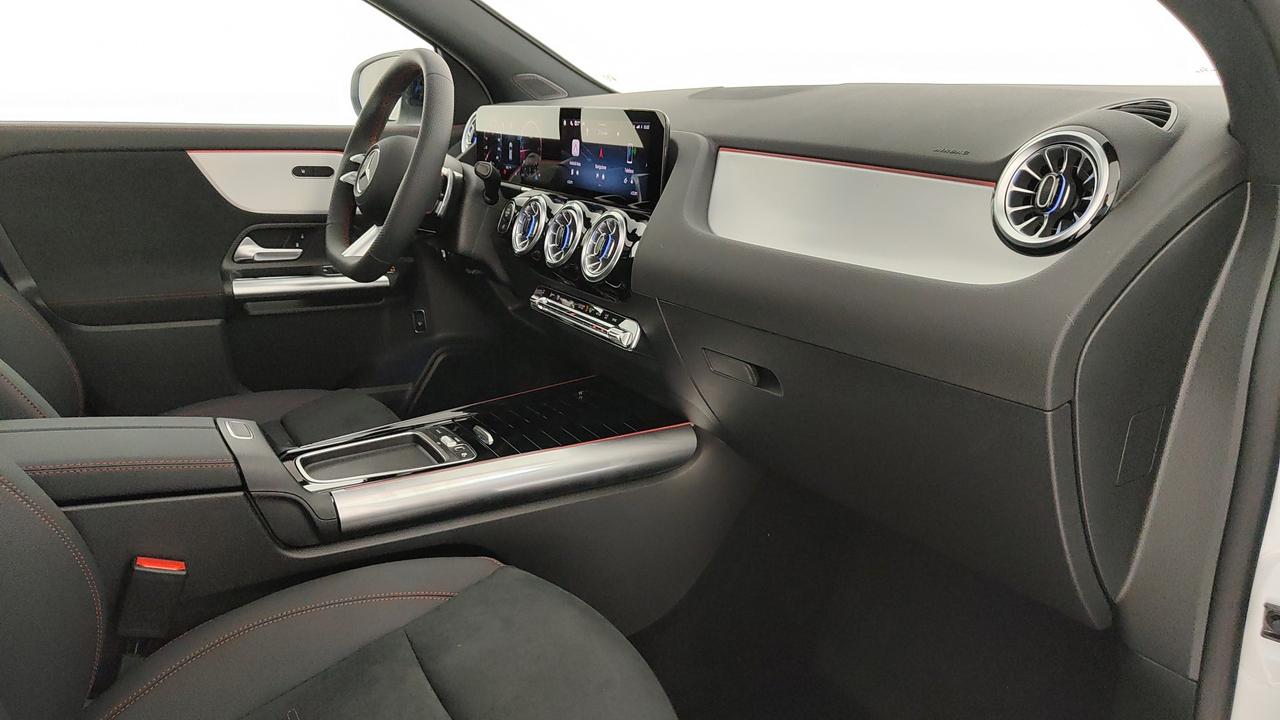 Mercedes-Benz GLA 200 d automatic