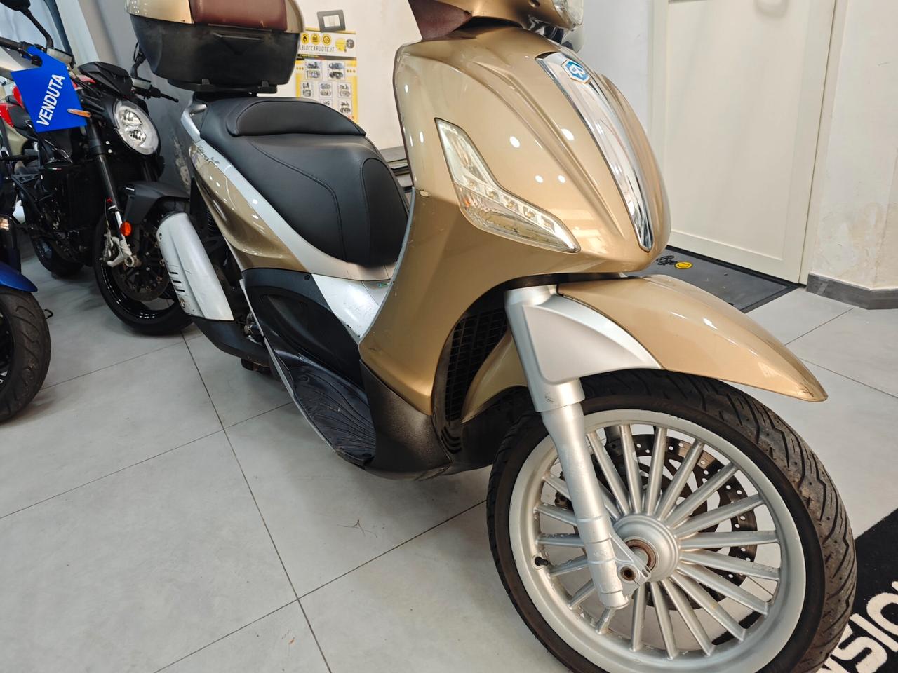 Piaggio Beverly 300 i.e. 300ie