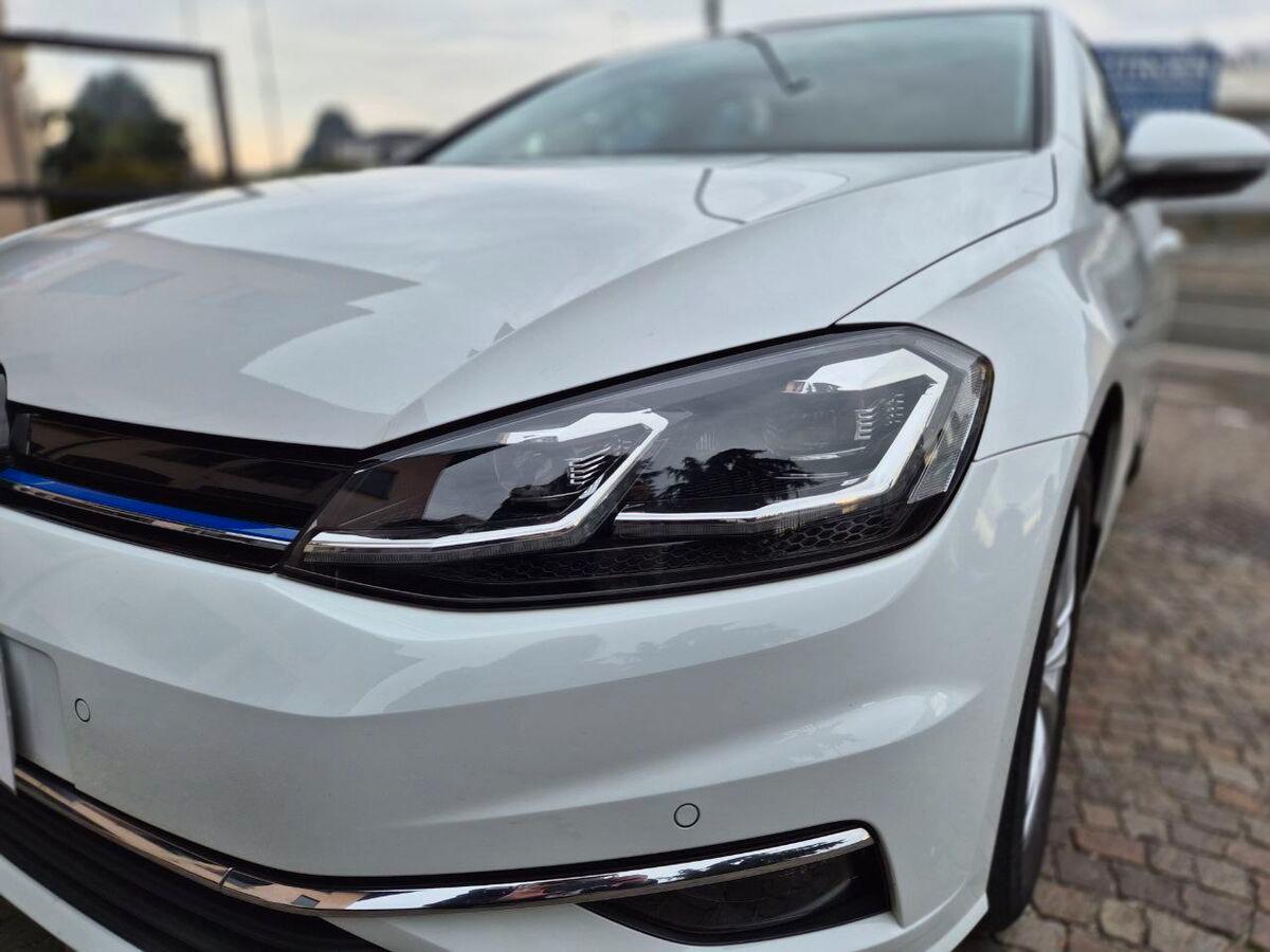 Volkswagen Golf 1.5 tgi Highline 130cv