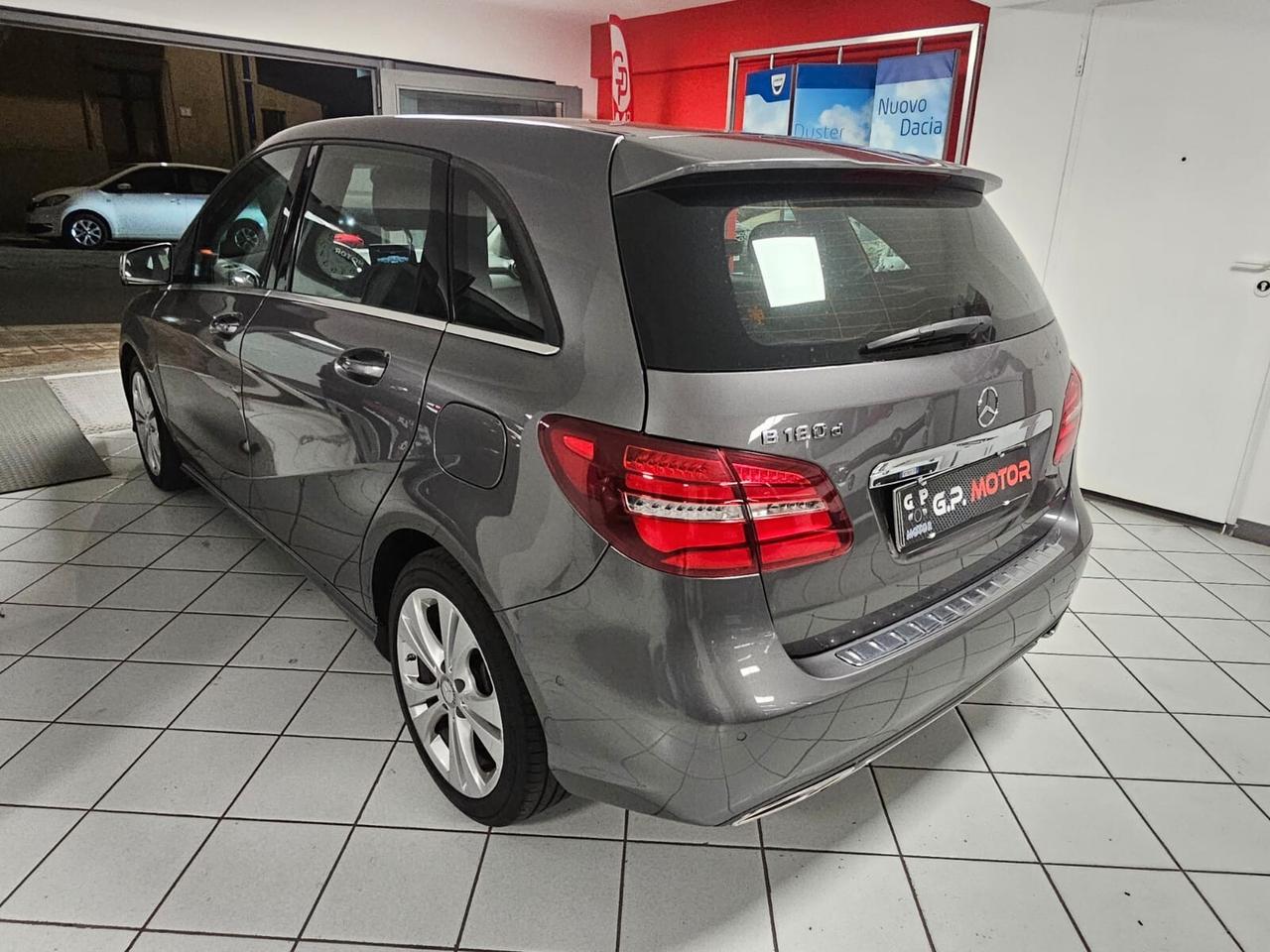 Mercedes-benz B 180 B 180 d Premium