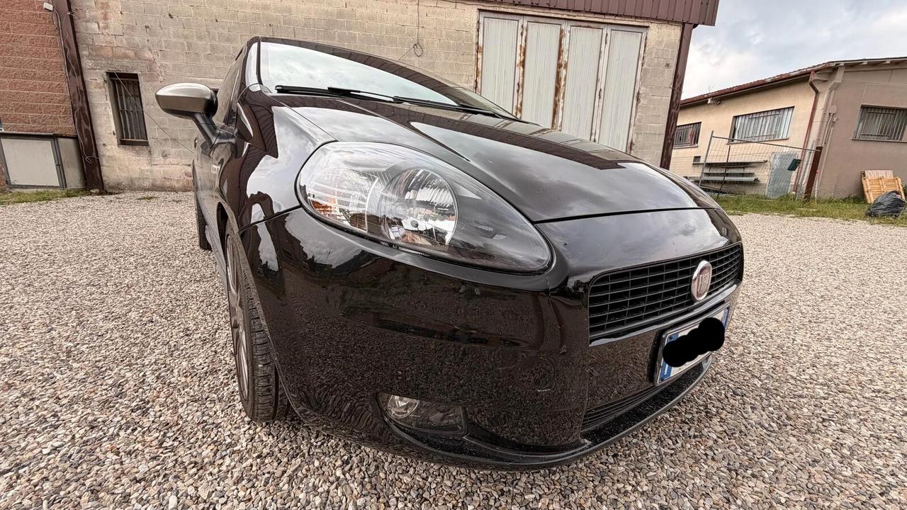 Fiat Grande Punto 1.3 MJT 75 CV 3 porte Dynamic
