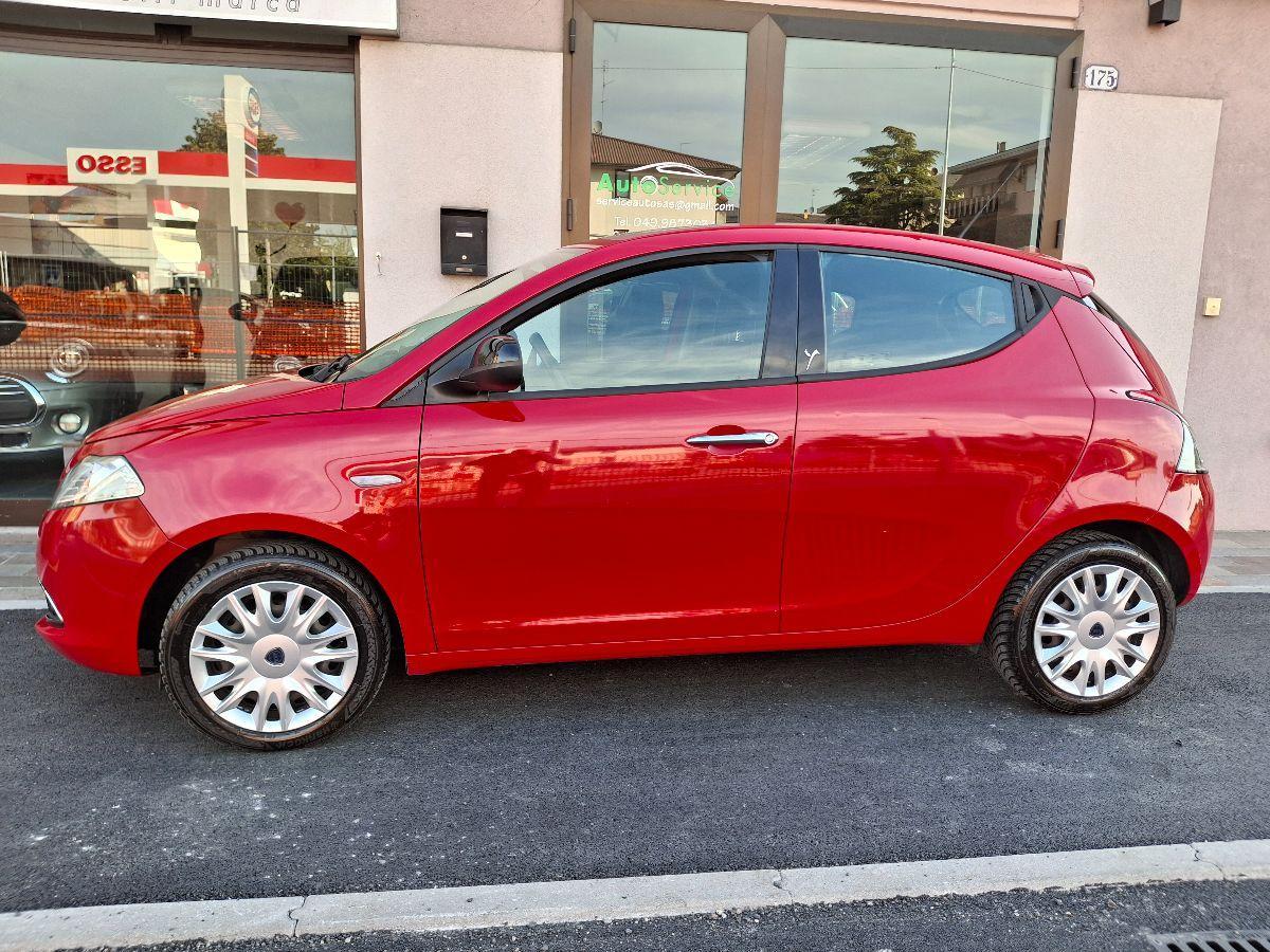 LANCIA - Ypsilon - 1.2 69 CV 5p. GPL Ecochic Silver