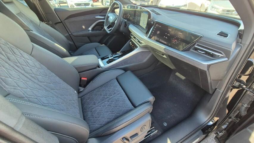 Audi Q5 SPB 40 TDI quattro S tronic line (TETTO APRIBILE) - kmo 2026