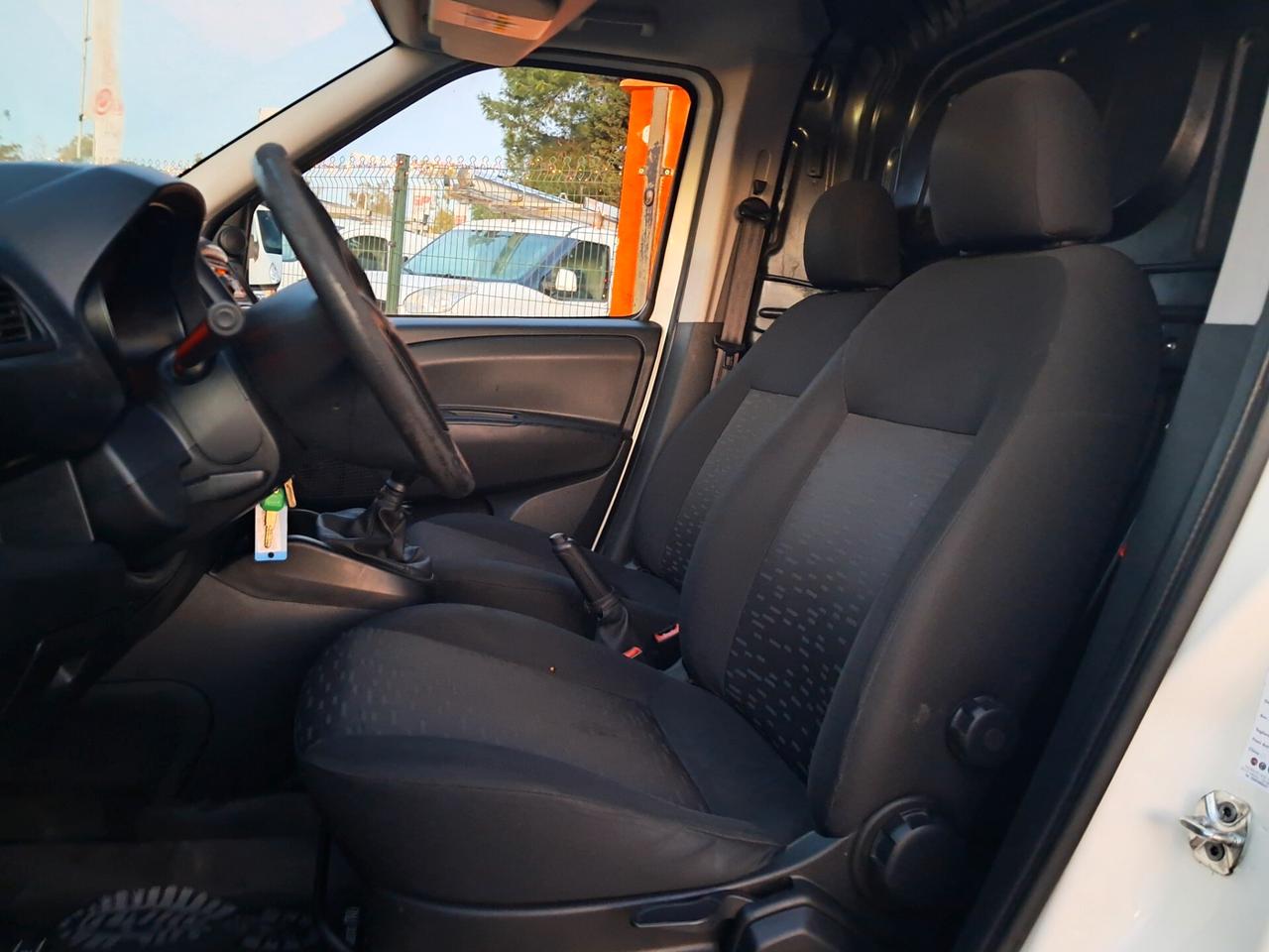 Opel Combo MAXI 1.3 MJT 90CV ATTREZZATO