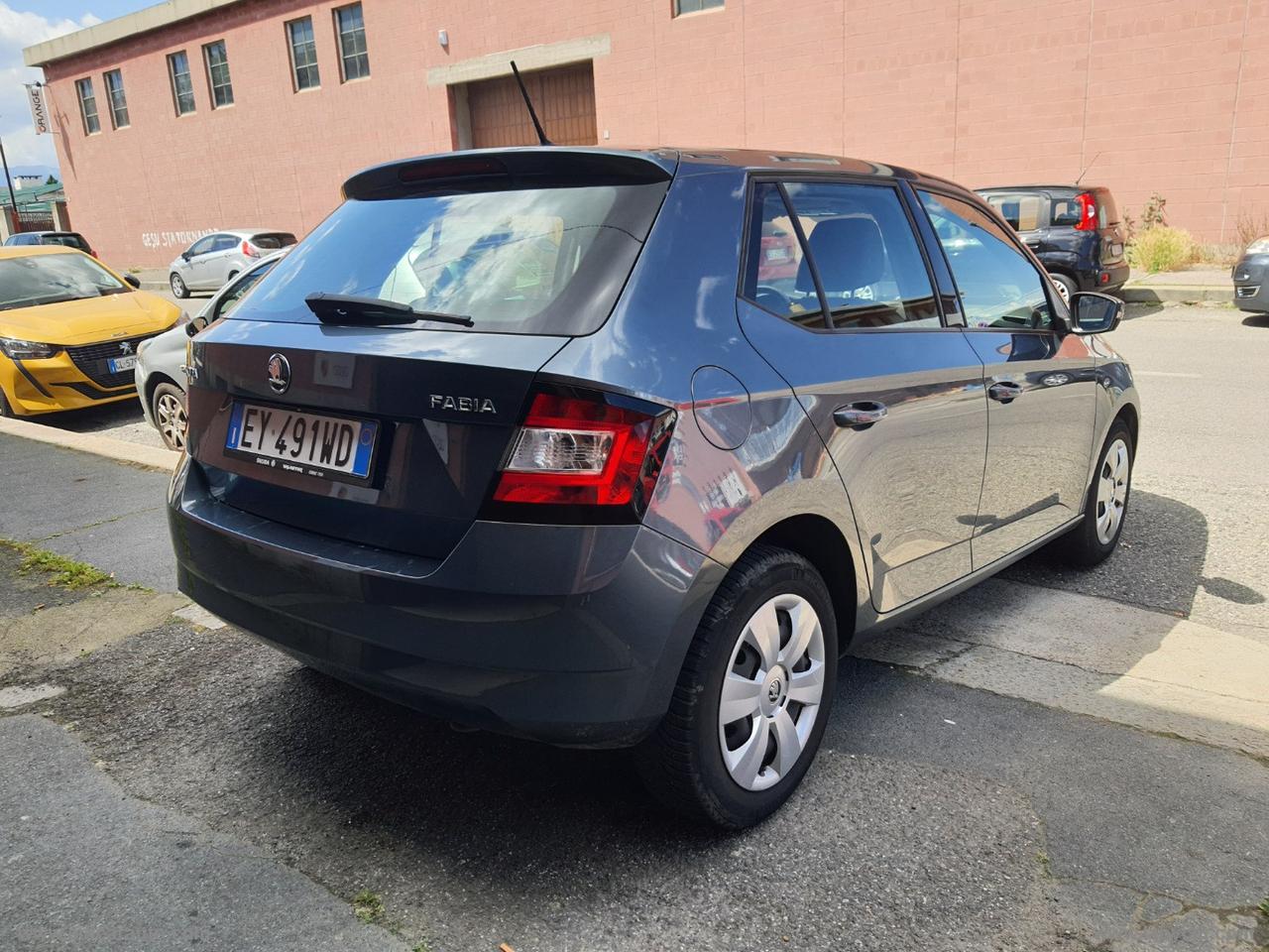 SKODA Fabia 1.2 TSI Ambition
