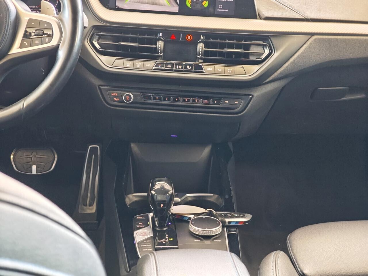 Bmw 118 118d 5p. Msport