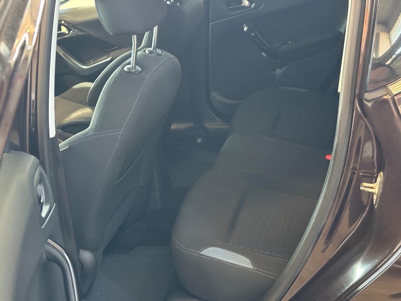 Peugeot 208 1.6 VTi 120 CV 5 porte Allure