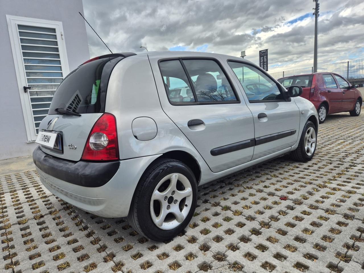 Renault Clio 1.2 cat 5 porte Confort Authentique