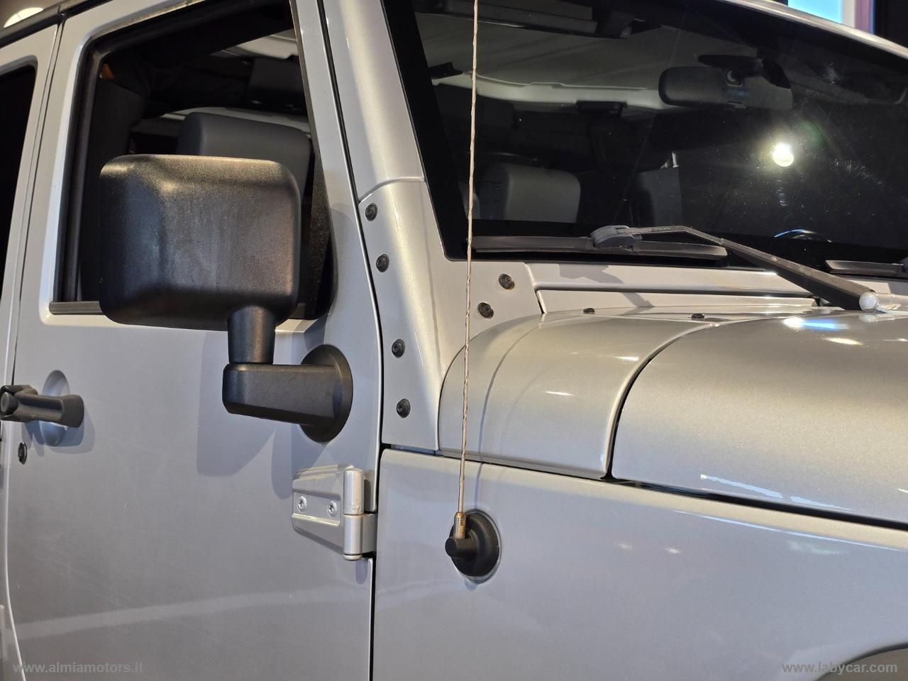 JEEP Wrangler Unlimited 2.8 CRD Sport Auto