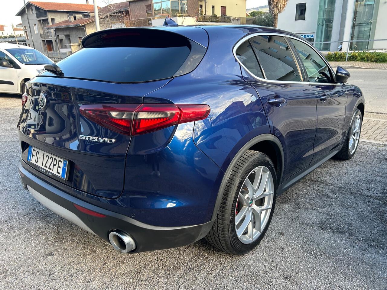 Alfa Romeo Stelvio 2.2 Turbodiesel 210 CV Q4 2018