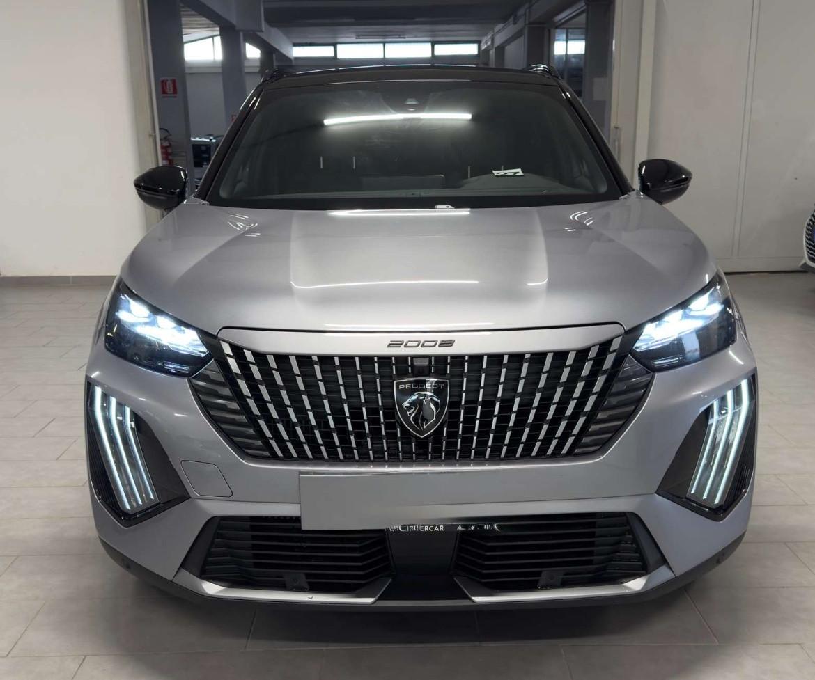 Peugeot 2008 PureTech 130 GT EAT8