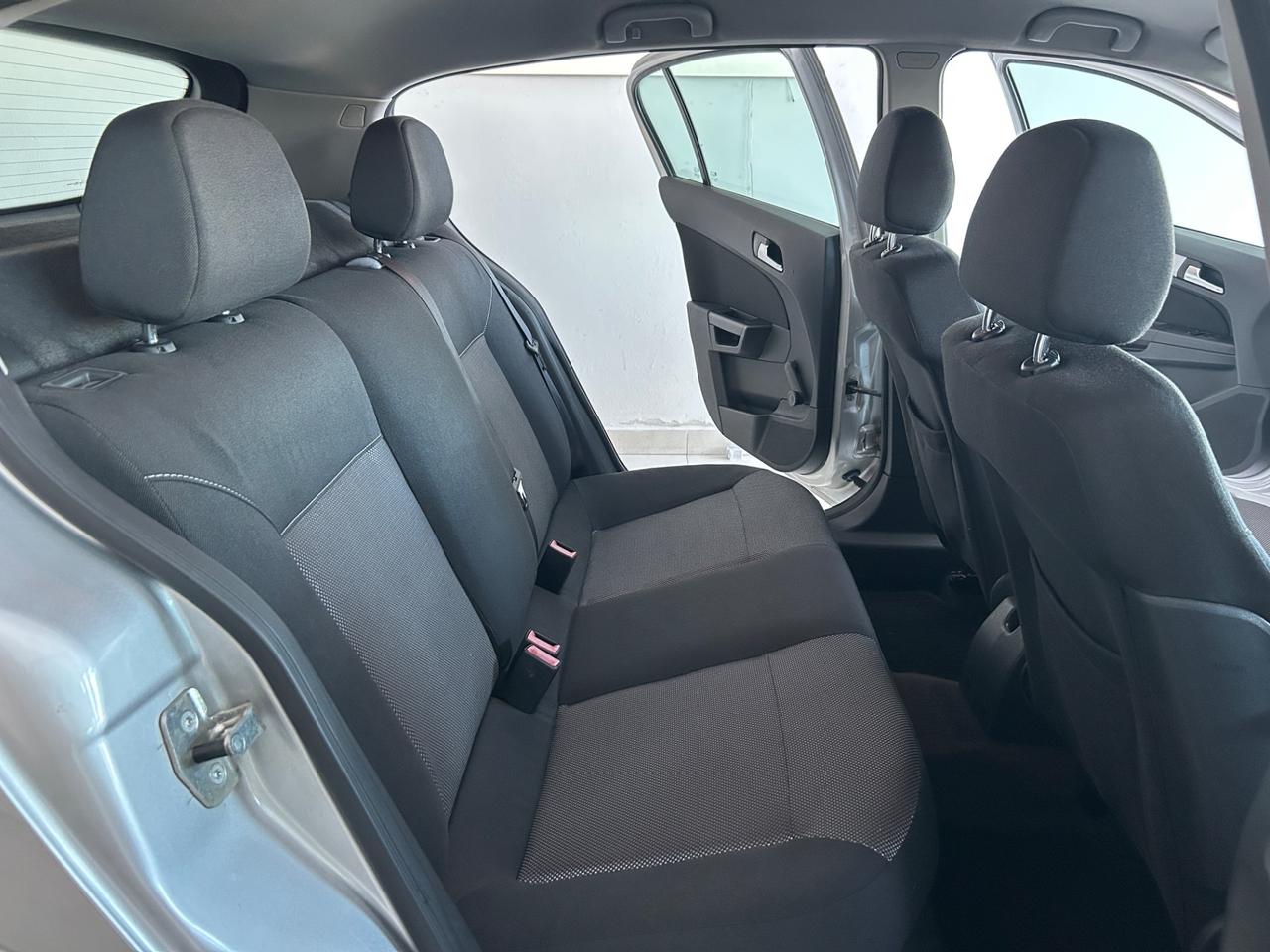 Opel Astra 1.4 GPL 66kw 2010