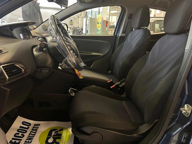 LANCIA Ypsilon 1.0 FireFly 5 porte S&S Hybrid Ecochic Gold