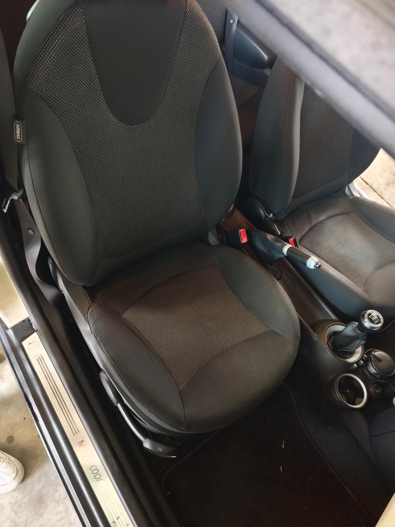 Mini 1.6 16V Cooper D