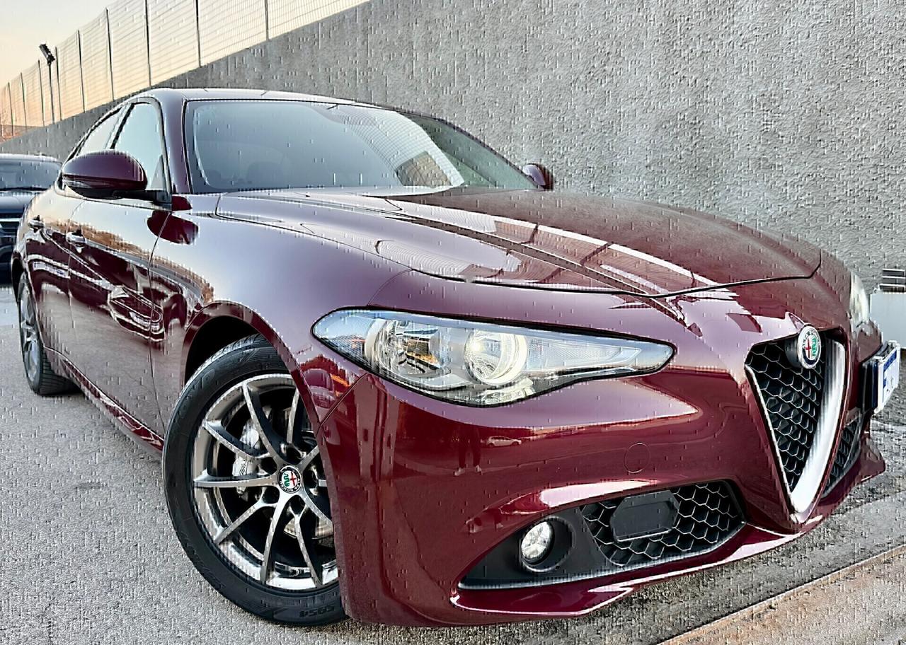 Alfa Romeo Giulia 2.2 Turbodiesel 150 CV AT8,Navigatore,cerchi antracite,ecc.
