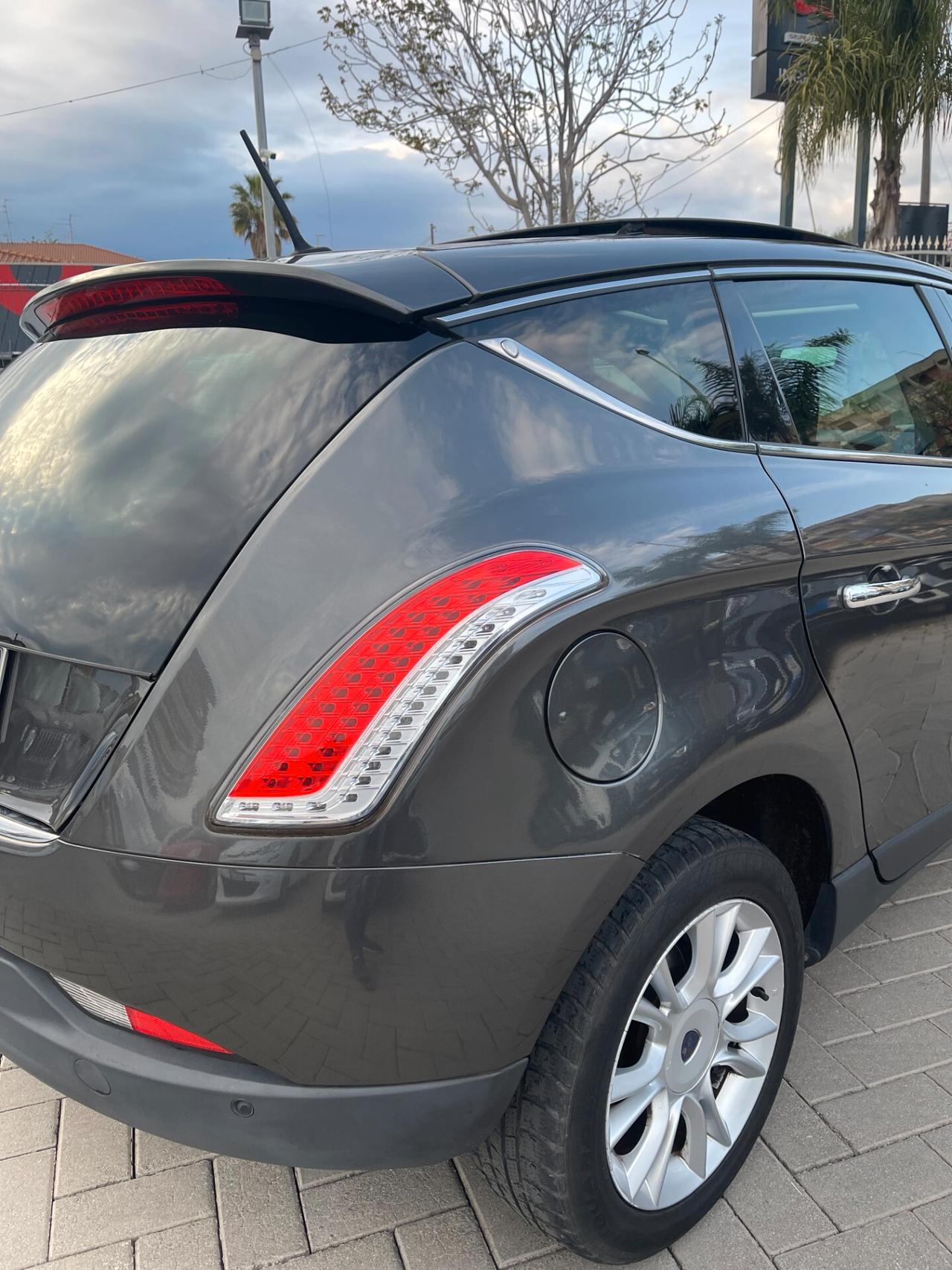 Lancia Delta 1.6 MJT DPF Platino