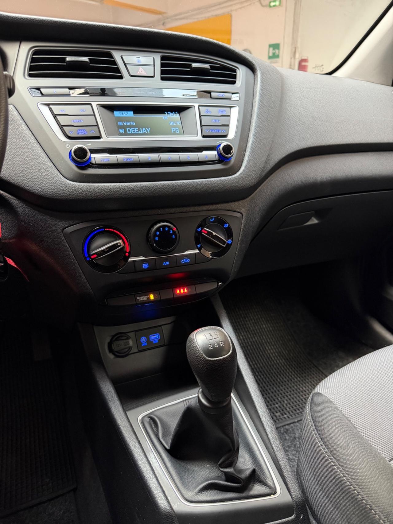 Hyundai i20 1.2 Neopatentati Euro 6
