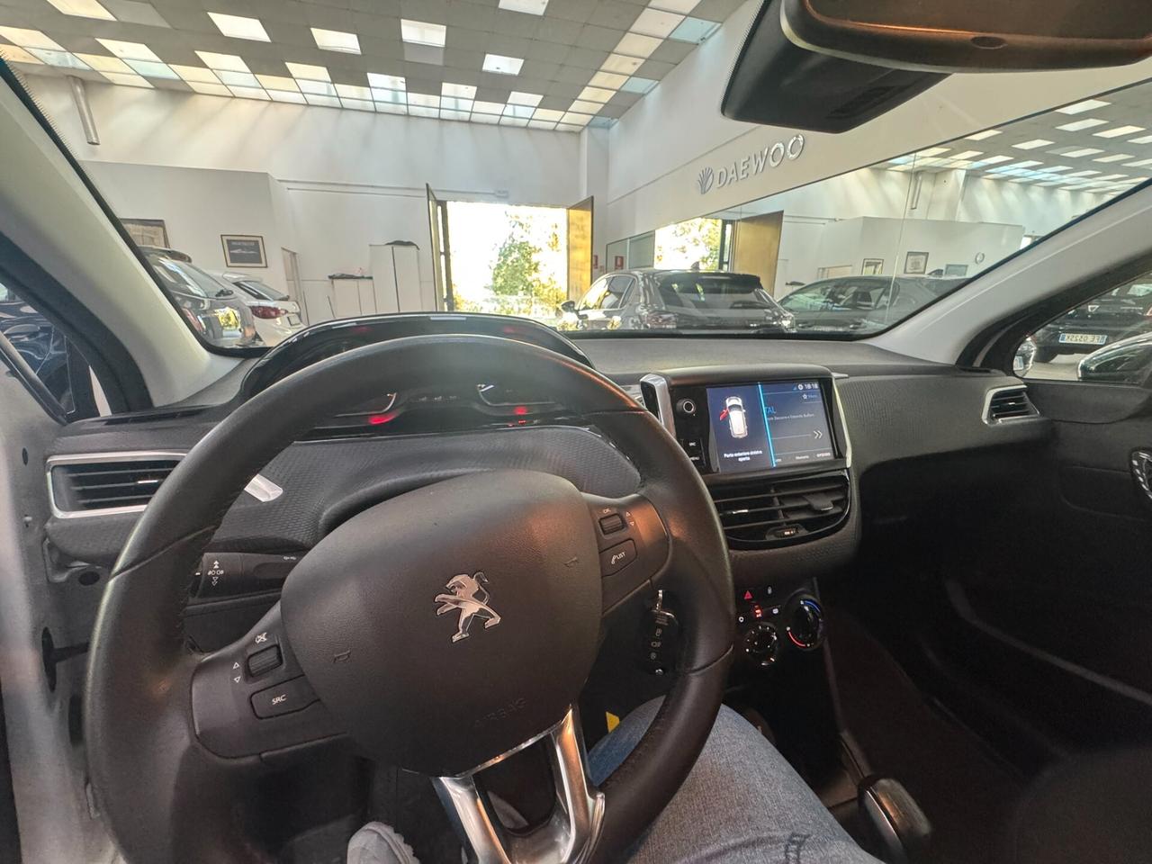 Peugeot 208 PureTech 82 Stop&Start 5 porte Allure - EDIZIONE LIMITATA: SIGNATURE