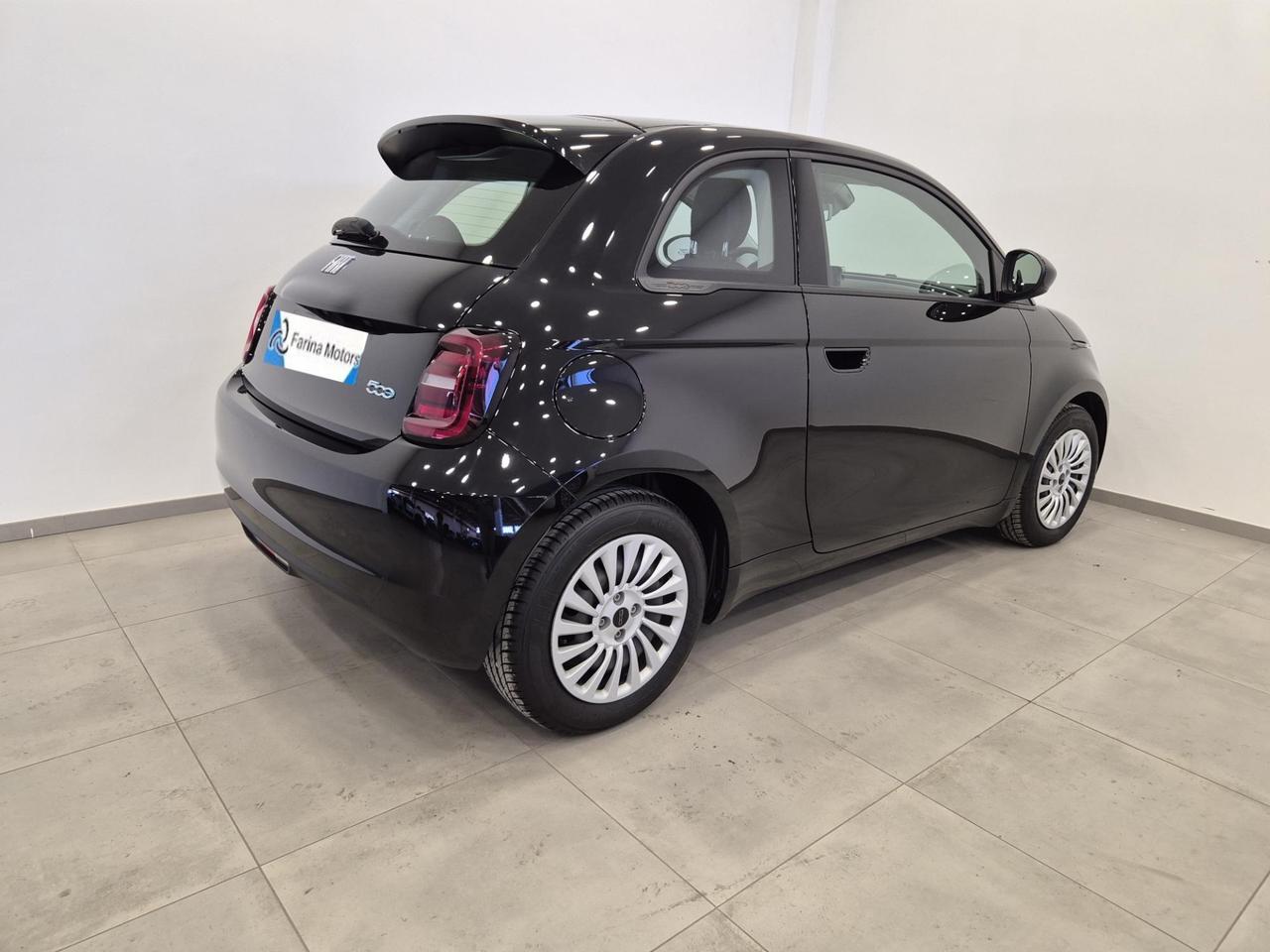 FIAT 500e 23,8 kWh Action Plus