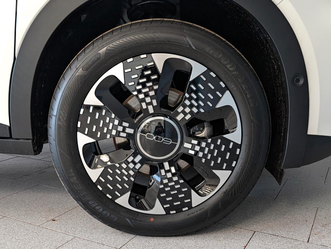 Fiat 600 Hybrid 110 CV DCT MHEV La Prima Plus