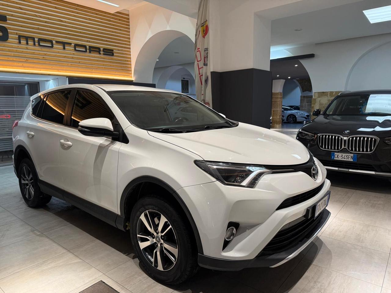 Toyota RAV 4 RAV4 2.0 D-4D 2WD Business