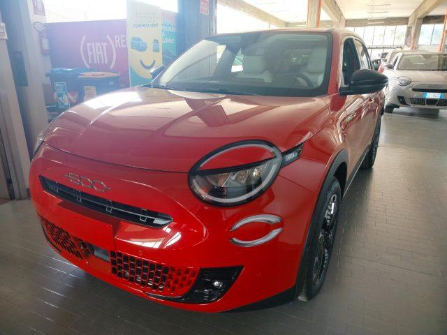 FIAT 600 Hybrid 110cv DCT MHEV La Prima km0