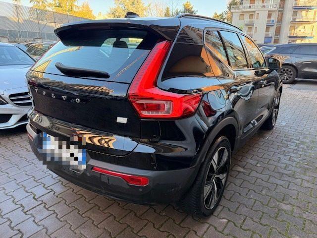 VOLVO XC40 T5 Recharge Plug-in Hybrid R-design