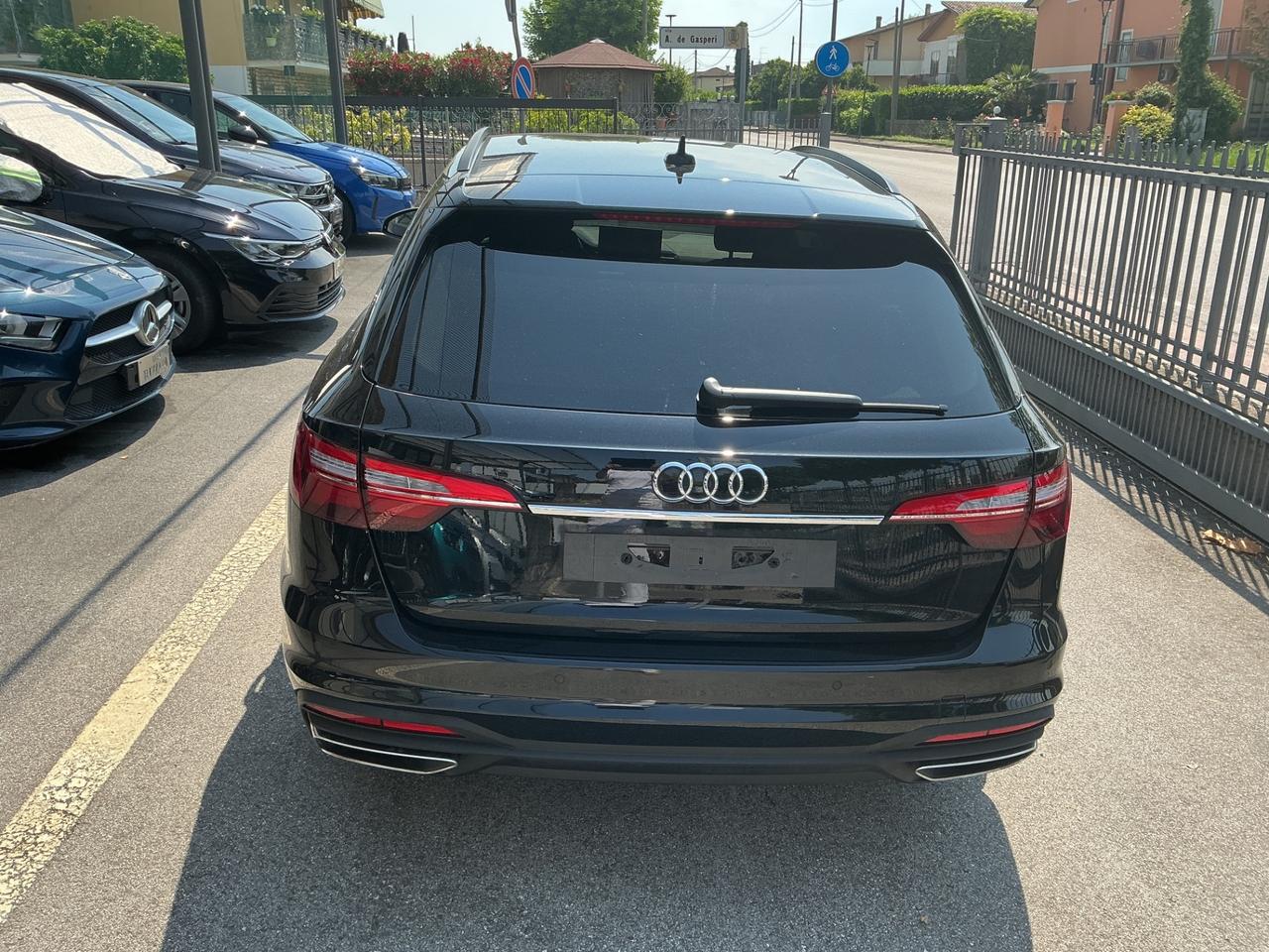 Audi A4 Avant 35 TFSI S tronic Business Advanced