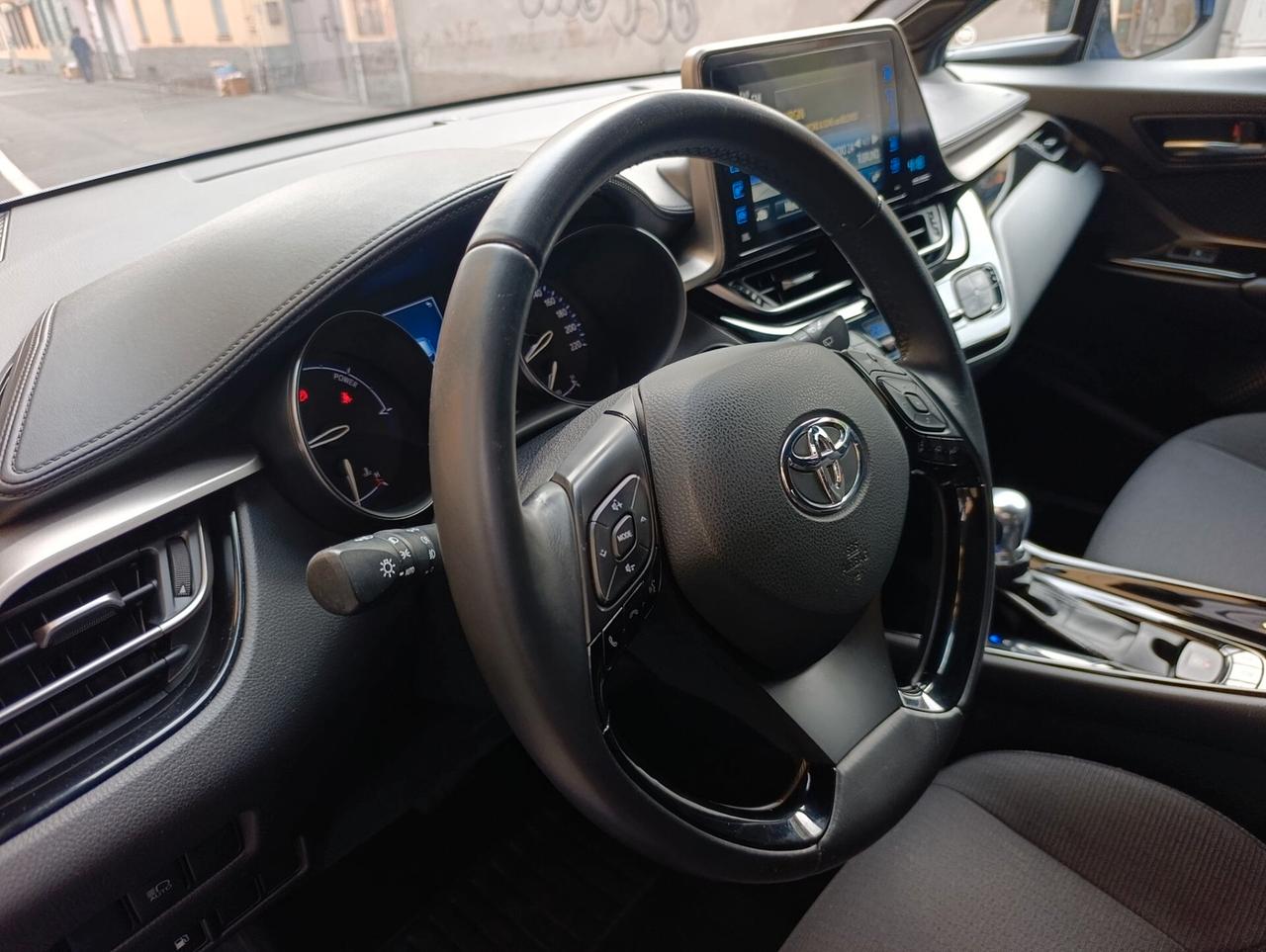 Toyota C-HR 1.8 Hybrid E-CVT Trend tagliandata Toyota