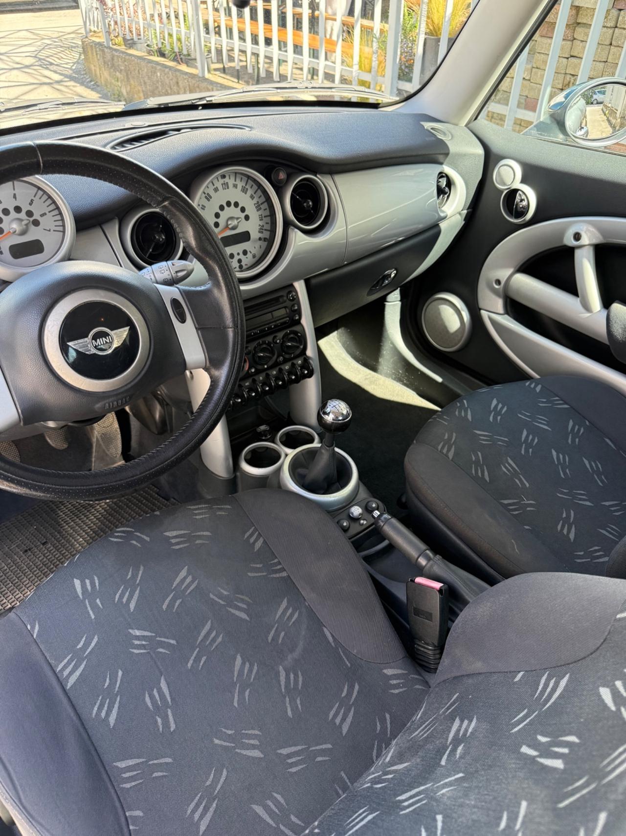 Mini 1.4 tdi One D de luxe