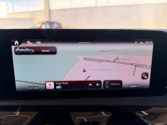 MERCEDES-BENZ A 200 Automatic AMG Line Premium