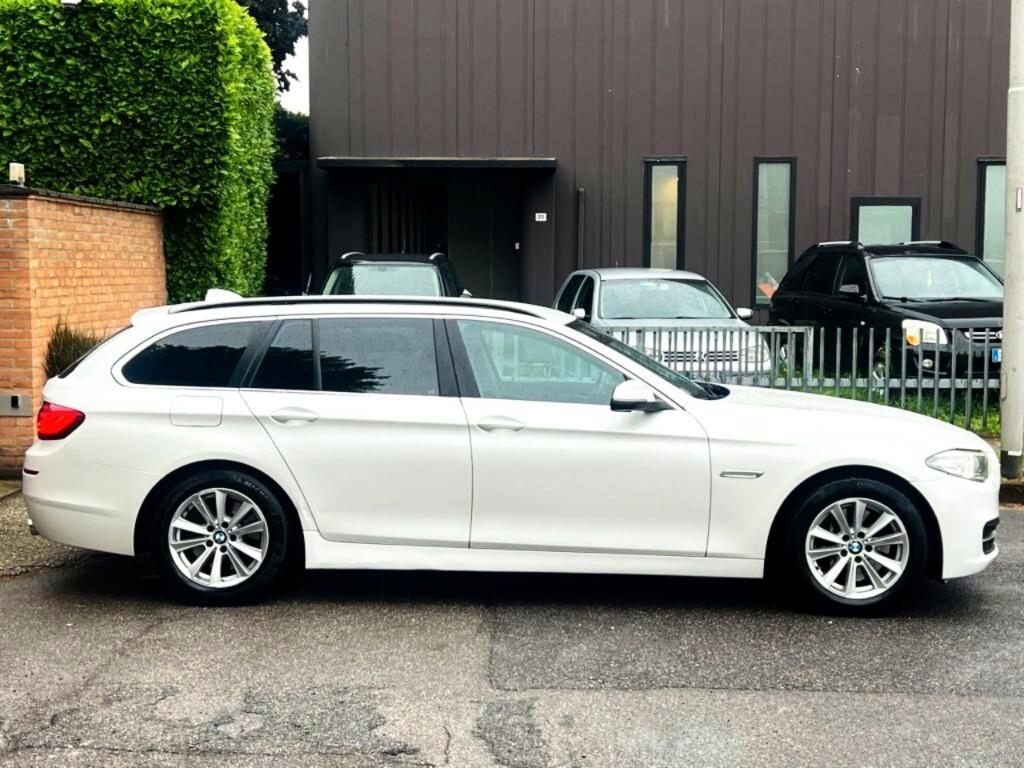 BMW 535d 4x4 aut-313cv-RESTYLING-Tag.Cert-Euro6-2016